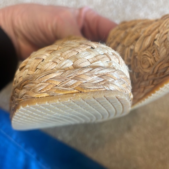 Stuart Weitzman size 8.5 Blossom espadrilles in Rawhide Laniard. Worn once - Picture 7 of 10